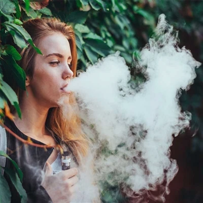 Kolik stojí e-cigarety? Porovnání automatů na elektronické cigarety